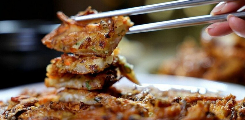 滋滋作響韓式烤肉，台中吃到飽推薦超澎湃，夢幻熱氣球韓式烤肉。