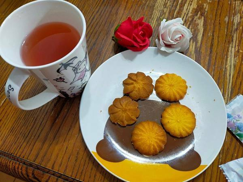 "宅配甜點"物美價廉的優質用心手工餅乾-回憶櫥窗Henry mom幸福手作坊!!吃過就難以忘記的美味餅乾!!