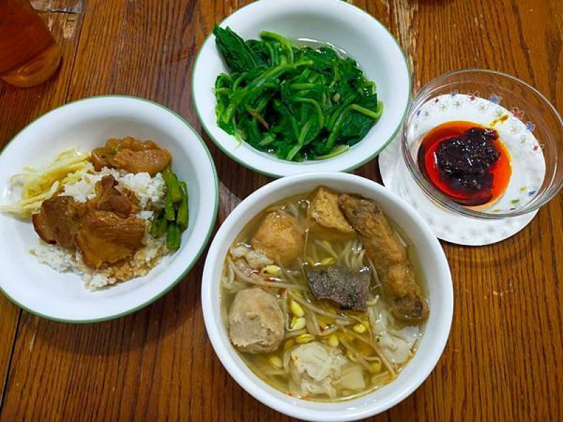 居家廚房料理好幫手首推-康寶「川味八香辣椒醬」!!有了它煎煮炒炸我通通都沒問題啦~~