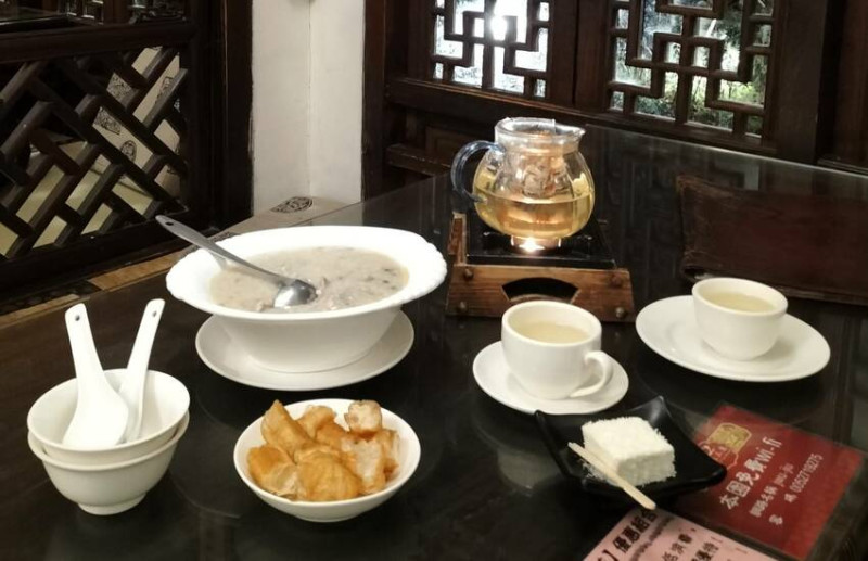 小橋流水人家夜晚放鬆好去處-嘉義竹居茶樓