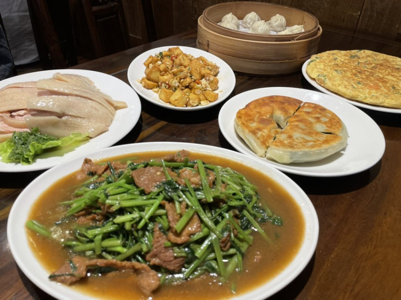 天母在地美食-洪樓小館