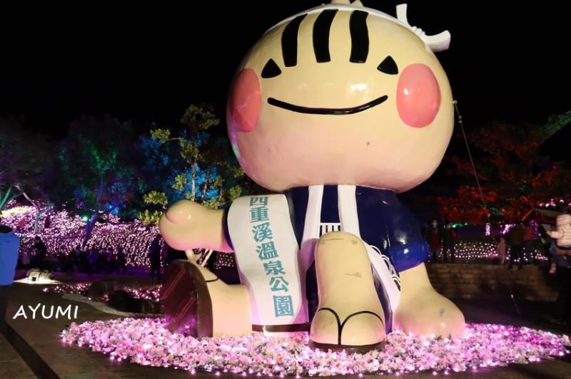 2021屏東四重溪溫泉季全紀錄、活動到2022/2/15止，同步加映屏東公園聖誕燈飾活動