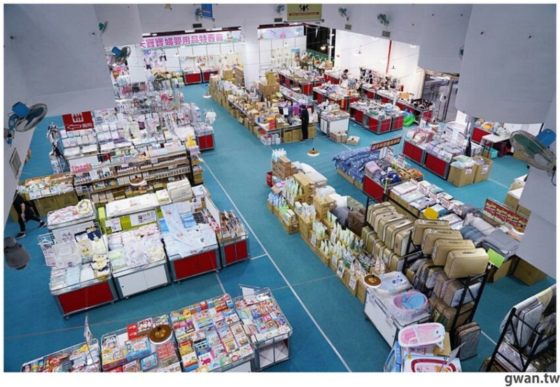 新手爸媽注意！台中婦幼年終清倉200坪超好逛，帶媽媽手冊還可以換好禮！ 