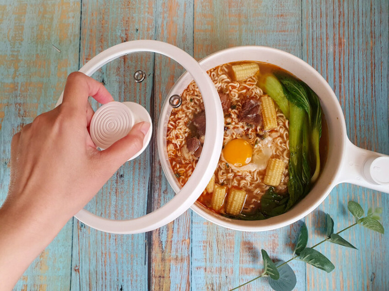 【電煮鍋推薦】德國菲仕德多功能電煮鍋 蒸/炒/煎/煮/涮/炸 租屋族小家電 一個人也能吃得很豐盛