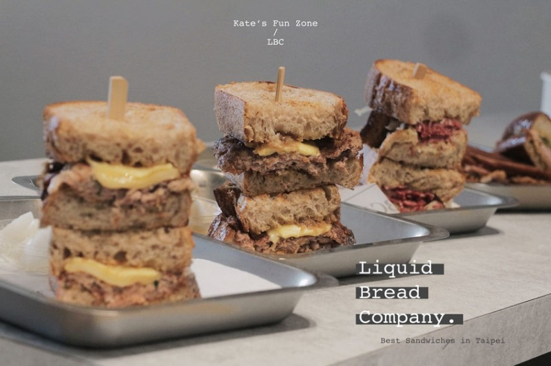【 內湖美食】Liquid Bread Co. LBC 江南店》超道地！美味現烤美式三明治，1 秒帶我回美國｜港墘站