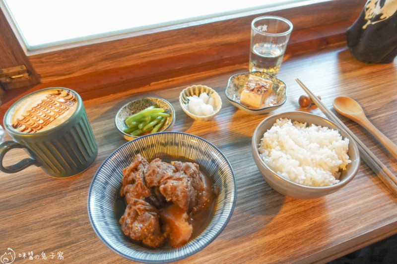 大安美食。2730café 貳柒參零咖啡   延吉街文青老宅貓咪咖啡廳  還有美味的私房料理