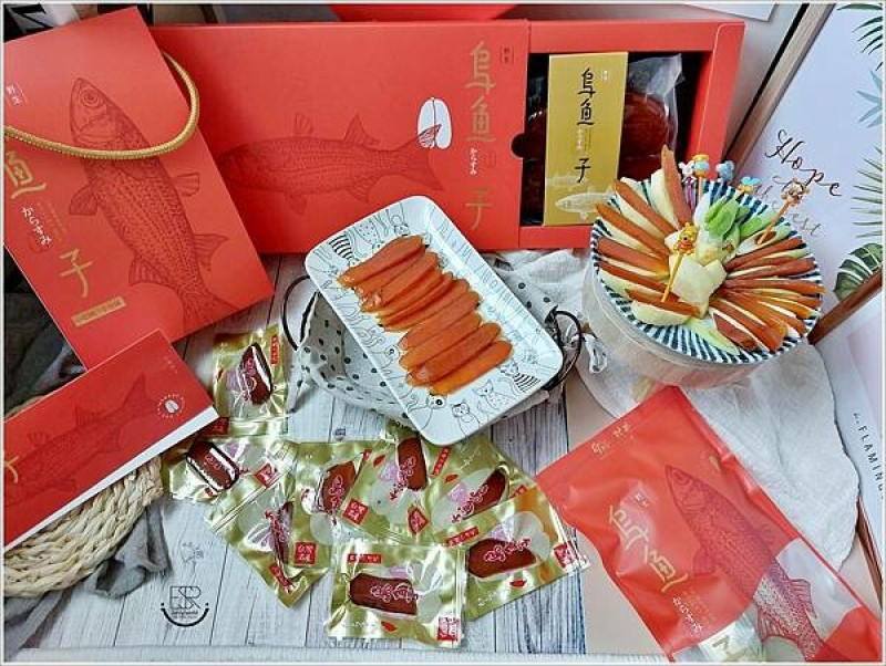 台中烏魚子禮盒 │聖裕海鮮專賣店x村井日式食堂的烏魚子 一口吃烏魚子/野生烏魚子 依循傳承古法精神，獨家配方，採用精美禮盒包裝，送禮品味獨特，年節送禮時刻到～