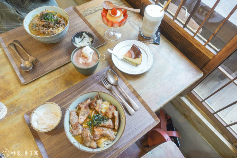 新竹美食。KURUMI久留咪 高鐵站附近的日式老屋。好吃的咖喱飯跟米漢堡