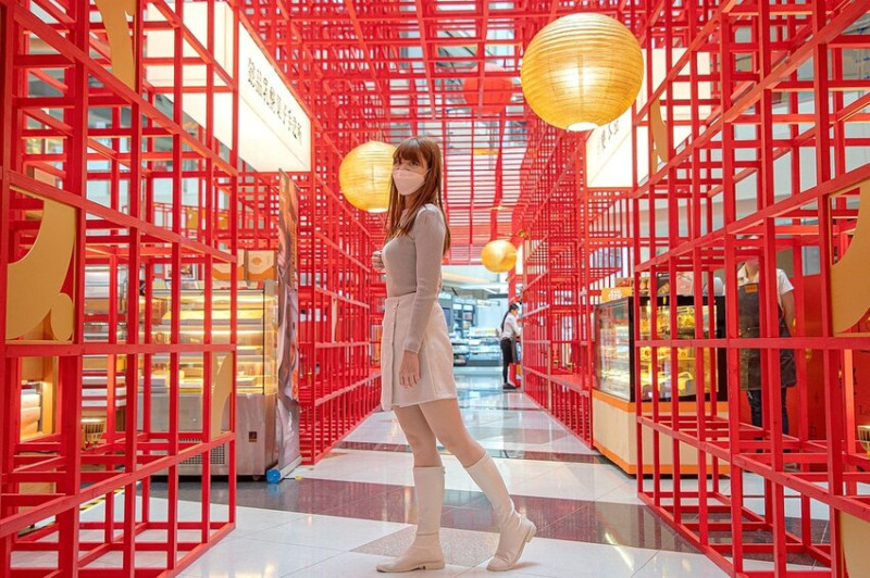 【桃園景點】寒假模式啟動!桃園青埔美食最齊全、全桃最特色賀歲裝置藝術在大江購物中心，過個虎年，打卡景