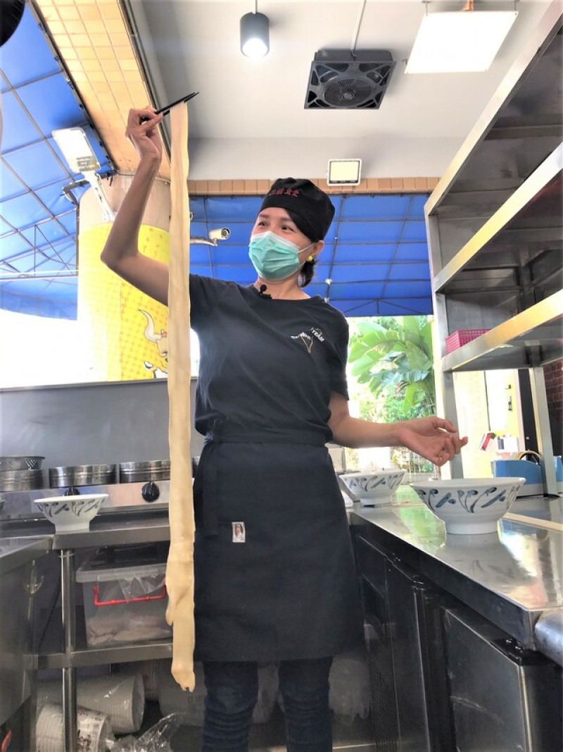 真男饌牛肉麵- 品疆食堂 / 皮帶麵 / 高雄牛肉麵推薦/ 高雄美食