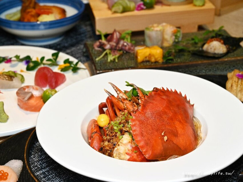 鰆沐割烹·酒｜台中無菜單料理推薦，需預約才吃的到，採套餐制，帶12歲以下的小朋友來貼心招待免費海鮮粥～