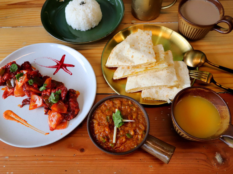 台南印度咖哩／主打北印風味／待過星級飯店的印度主廚兼老闆／傳承道地家鄉味／不用出國一秒到印度／嚴選食材用料實在／現點現做不用調理包