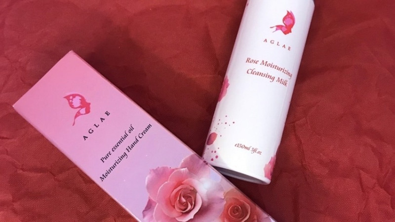 【美妝】雅葛蕾AGLAE的【玫瑰嫩白潔淨卸妝乳】溫和淨化我的臉