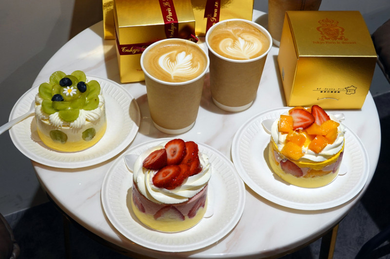 捷運板南線必買美食-東京巴黎甜點忠孝門市，捷運板南線人氣甜點店，臺北車站下午茶，好吃蛋糕好喝咖啡北車美食外帶