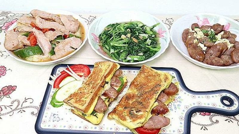 高粱酒香腸&松阪肉料理｜選用頂級極鮮「究好豬」松阪肉片&高粱酒香腸，簡單煮，究好吃，廚房小白，也能一秒變身型男/美女大主廚，國民美食&高檔料理一次GET！
