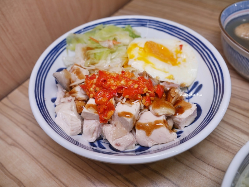 富春雞肉 隱藏在巷弄內最有古早味的雞肉飯