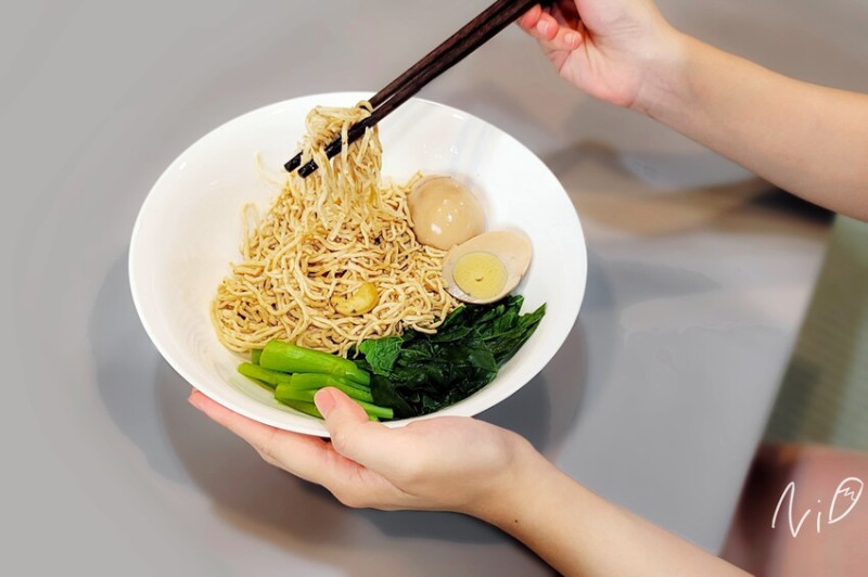 [方便料理]淳淳御豆。噴香椒麻口味豆絲麵。無澱粉的清爽乾拌豆干絲麵