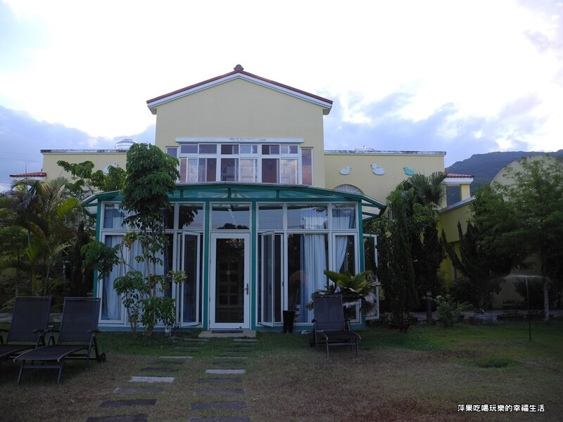 【花蓮。瑞穗】依比鴨鴨水岸會館 二訪入住，印度皇宮雙人房 ，享受露天泡湯!