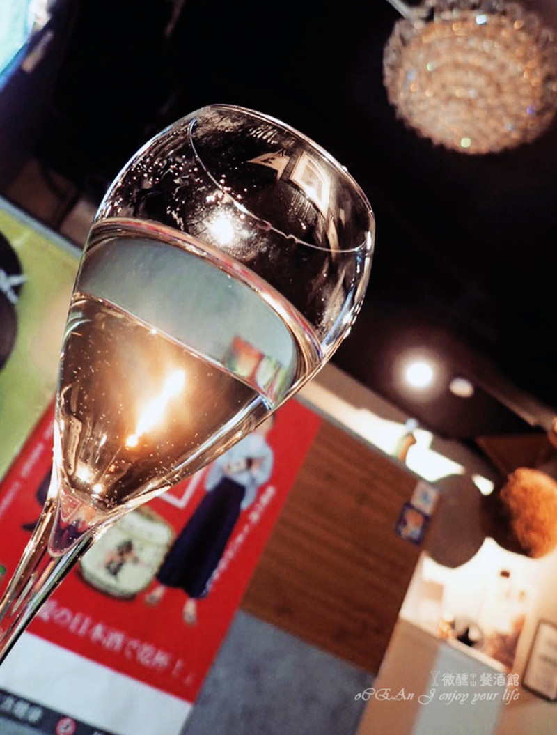 台北餐酒館【微醺中山】日式清酒吧餐酒館，隱藏在巷弄中的微醺秘密基地，聊天小酌放鬆的舒適地方│行天宮捷運站美食餐酒館