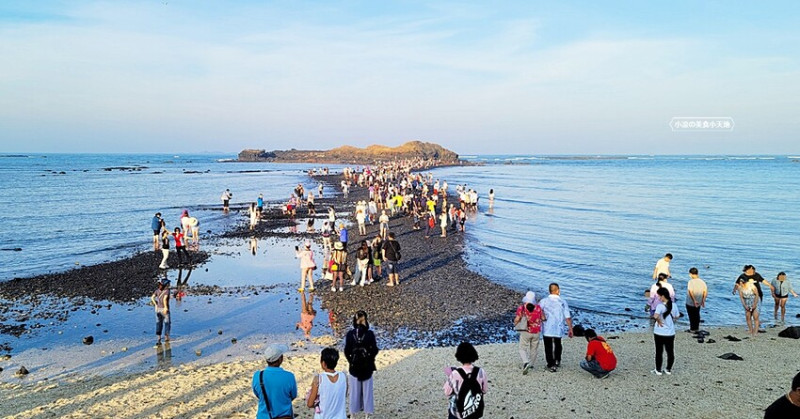 澎湖必訪自然奇景”奎壁山摩西分海”，海上步道浪漫拍照就在這！！（附潮汐時間查詢）