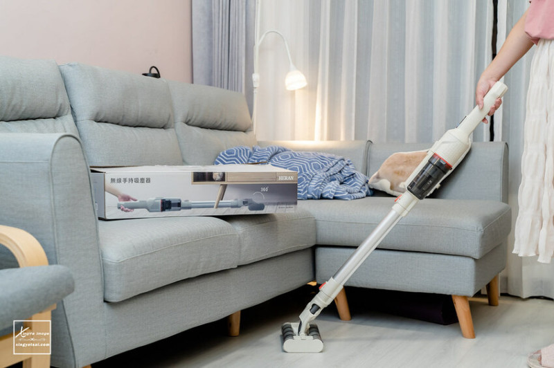 家電開箱｜【禾聯家電 HERAN】超輕量手持吸塵器 HVC-25SCG1W 白色 / 360度多指向清潔 / 打造你的舒適家居 - 快門下的幸福