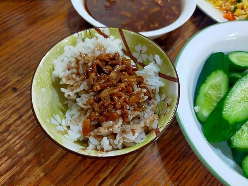 一吃就上癮的宅配巷弄美食推薦「樹造幸福功夫滷肉」!!傳統古早味的美食