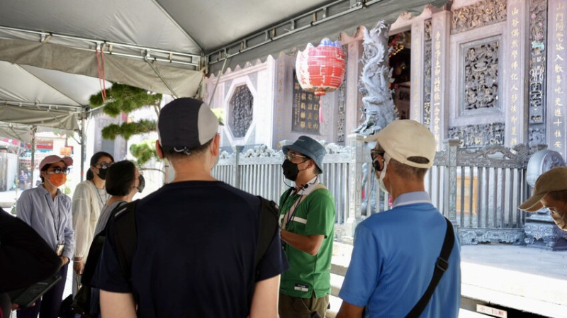 [萬華] 龍山寺站一日遊｜大口吃萬華美食祭，超可愛鴨霸集團NFT！萬華景點推薦