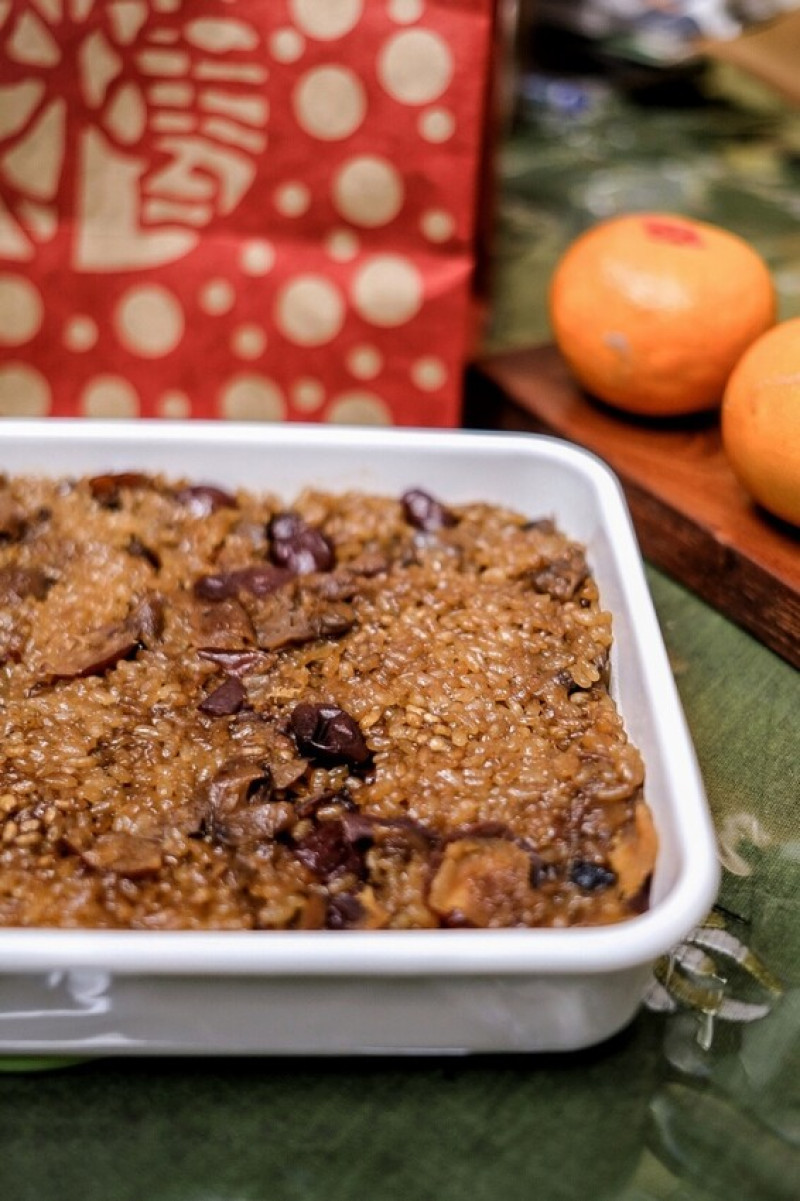 灶咖｜府城傳統古早味米糕栫！黑糖酒香桂圓甜米糕