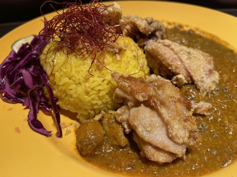 【台北大安東區美食】2023大阪香料咖哩，藏身在小巷中的日式咖哩東區美食，雙醬齊發，還可以免費加薑黃飯！