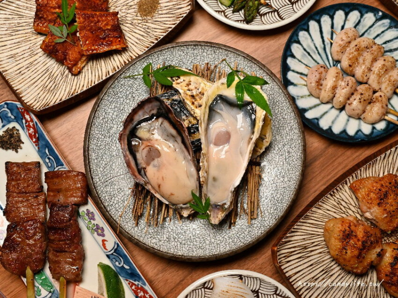 月酉 炭火串燒·割烹｜台中高質感日式居酒屋，師承日本老師傅傳統日式炭燒手法，餐點好吃多樣化，店內還有和服正妹店員～