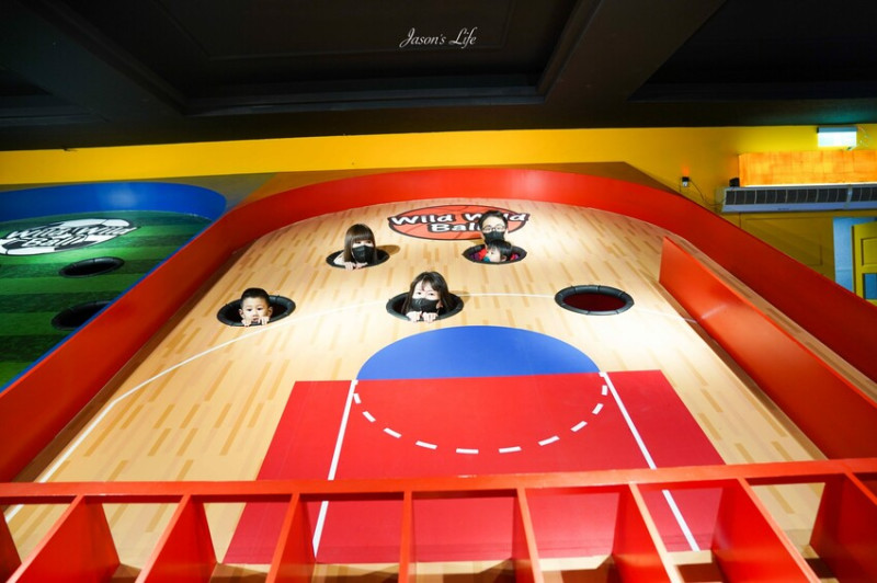 【宜蘭蘇澳│景點】歪歪球。2023宜蘭最新親子景點，12種球類創意遊戲，小孩大人都玩瘋，適合雨天備案