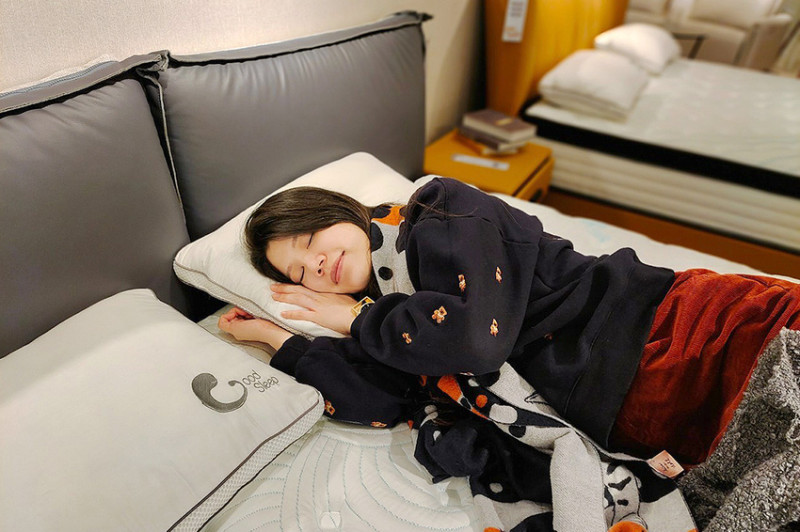 家具品牌強力推薦【好睡王家居】內湖旗艦店比利時NILL SPRING歐洲皇室御用名 床全台最多義式風格家具