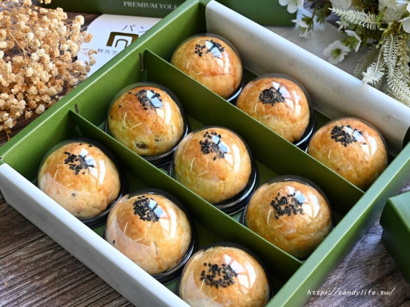 Mr.パン 胖先生頂級生吐司｜台中人氣伴手禮，精品蛋黃酥一開賣就爆單，還有隱藏版口味！絕美英倫風門市，內用限定創意生吐司料理～