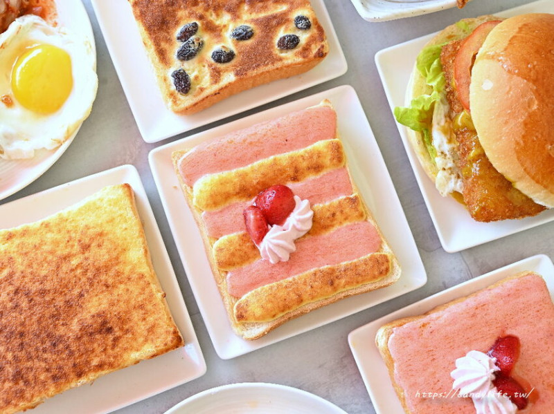 Gogobus 元氣巴士｜這間早午餐好厲害，招牌氣墊漢堡、虎皮奶酥必點，還有隱藏版絕美奶酥口味唷～