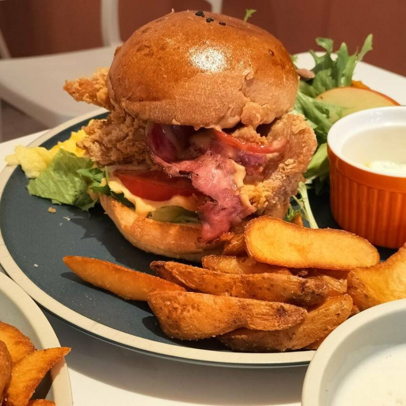 嘉義超人氣早午餐｜獨鍾花生醬的朋友必須吃起來｜份量多又豐富｜WT KITCHEN