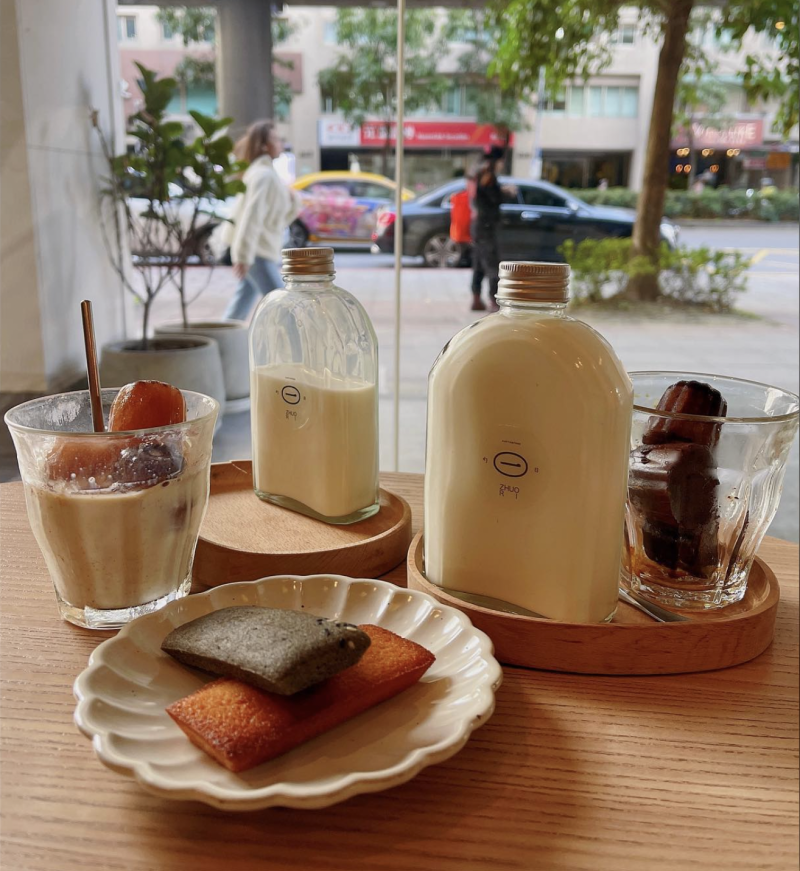 【台北不限時咖啡廳】勺日zhuori，韓系質感木質調，大片落地窗採光太美