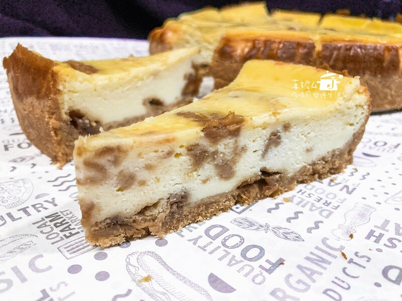 烘焙筆記│花生醬乳酪蛋糕，一口超滿足的甜鹹雙滋味