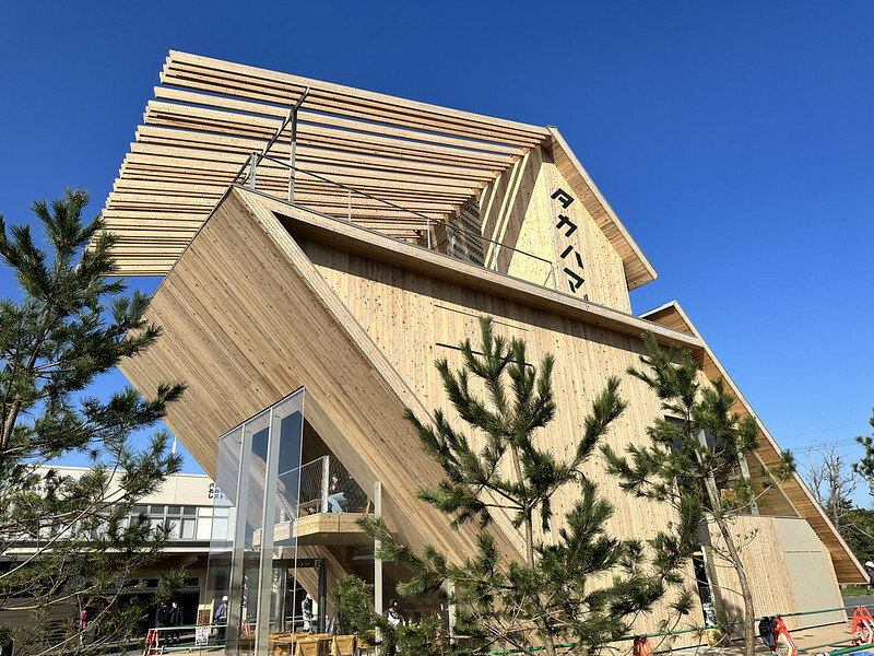 【日本，鳥取】Takahama Cafe（タカハマカフェ/高濱咖啡廳)，「通往天空的階梯」隈研吾新作品。（鳥取咖啡