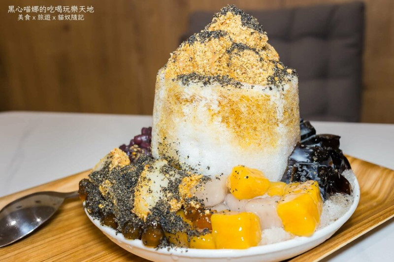 高雄前鎮︱圓知圓味手作甜品冰品　香甜軟糯麻糬燒冷冰，五種配料都快滿出來啦！