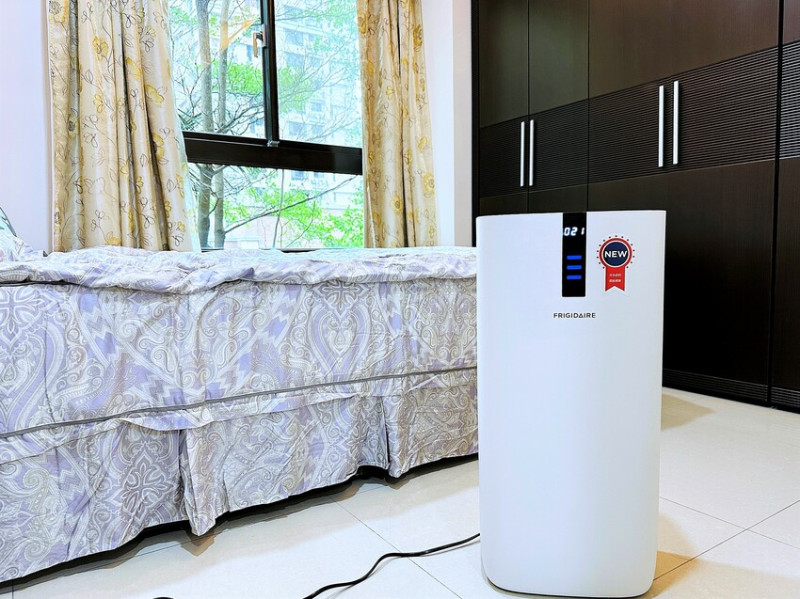 【FRIGIDAIRE富及第】CASR 4.4節能升級款智慧型空氣清淨機FAP-0441HP，負離子雙重過濾，DC直流風扇3+1段式風速調整，過敏兒救星！隨時把控空氣品質，髒空氣通通一網打盡！