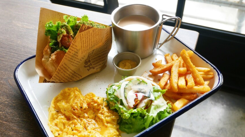 DEPOT 小倉庫-位於光明公園附近，復古老宅早午餐廳，提供限時早鳥早午餐/全日早午餐/鹹派早午餐/主食/沙拉/咖啡飲料（*＾-＾*）