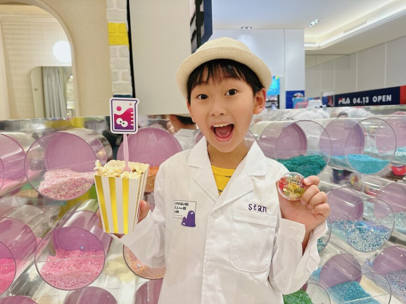 史萊姆實驗室終於來台南開幕了，全台南的小朋友快點來吶～（尖叫～）