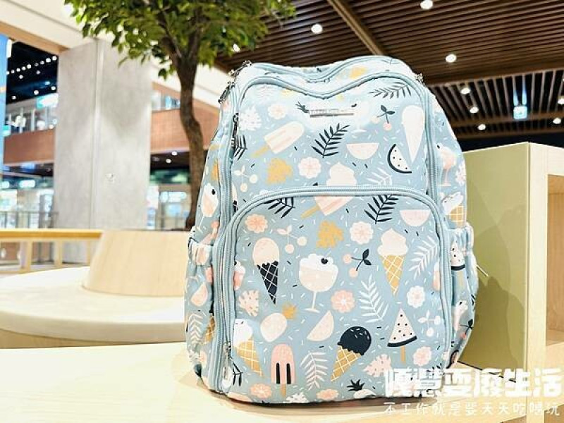 挑選媽媽包【實測】丨 Heine 海恩媽媽背包 ，大空間、超強支撐、多功能隔間、防汙防潑水。