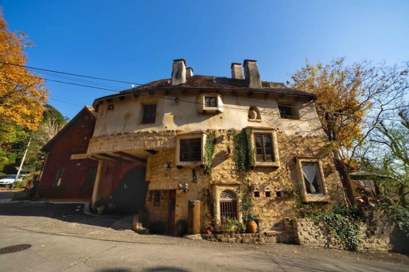 【童話屋建築 ぬくもり工房】佐佐木茂良打造夢境的現實世界：山梨咖啡屋「森のアルム」、靜岡濱松濱名湖「溫暖之森」園區、東京雜貨「吉祥寺PETIT村」