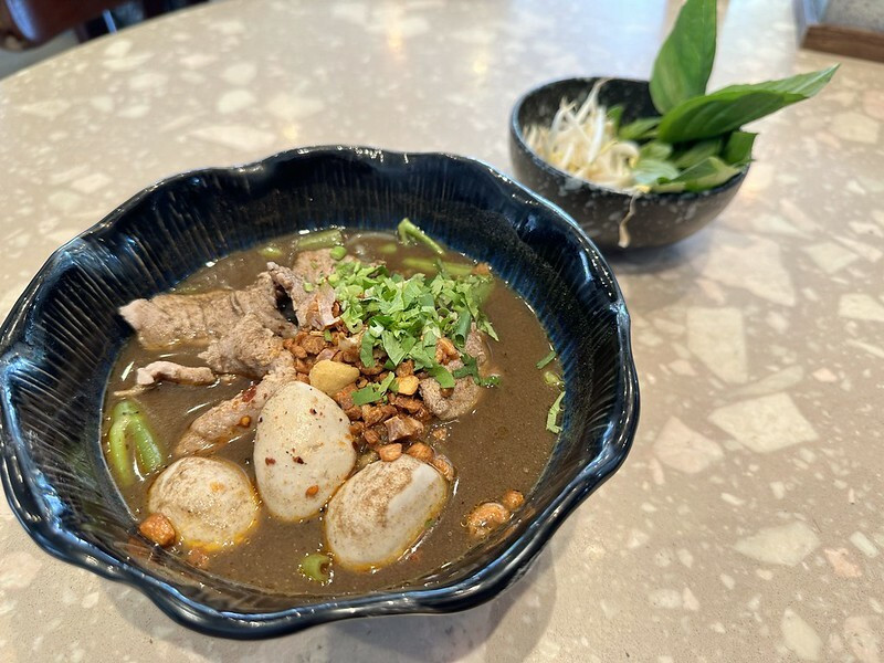 【亞洲，泰國，曼谷】頂級高價船麵～Thong Smith Ari （ทองสมิทธ์ อารีย์ /通思密船粉）。（曼谷美食，曼谷