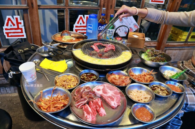 韓國釜山美食伍班長燒肉오반장｜釜山海雲台美食燒肉好好吃.蛋液吃免驚！附上中文菜單，近海雲台5號出口美食