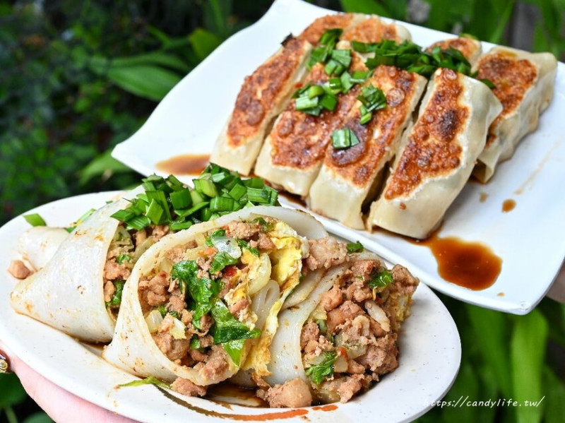 幸福廚房早午餐｜這間台中早餐超厲害！爆餡河粉蛋餅，鍋貼也是必點招牌，還有超狂隱藏版菜單！