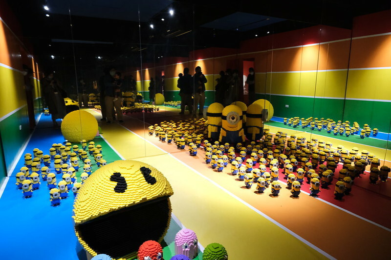 【宜蘭室內景點】樂色山積木博物館，上千件積木作品~小小兵、巨無霸珍奶樂高等，必玩積木健康步道，還能動手組合樂高唷！