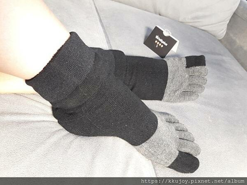 織步加 Walkplus| 無痕寬口除臭五指中筒襪 | 沒有勒痕、腳步更輕鬆| 更吸濕排汗|每個腳趾頭都有自己的空間!