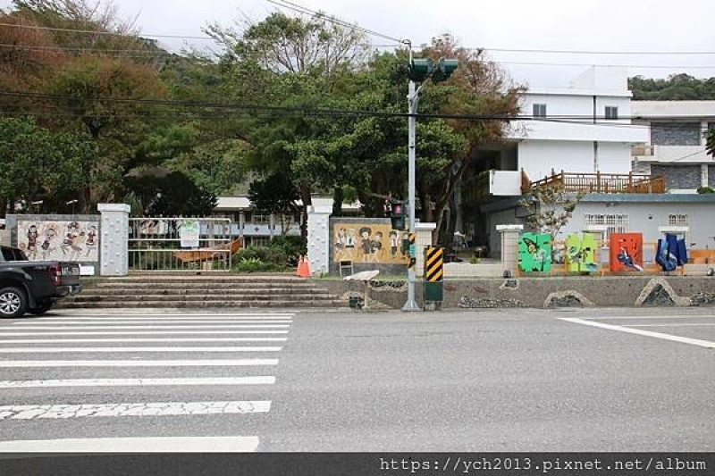 花蓮豐濱新社遺址／新社國小與新社岩棺